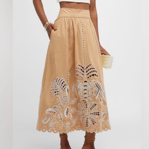FARM Rio Dresses & Skirts - NWT Farm Rio Richilieu Embroidered A-Line Midi Skirt Small